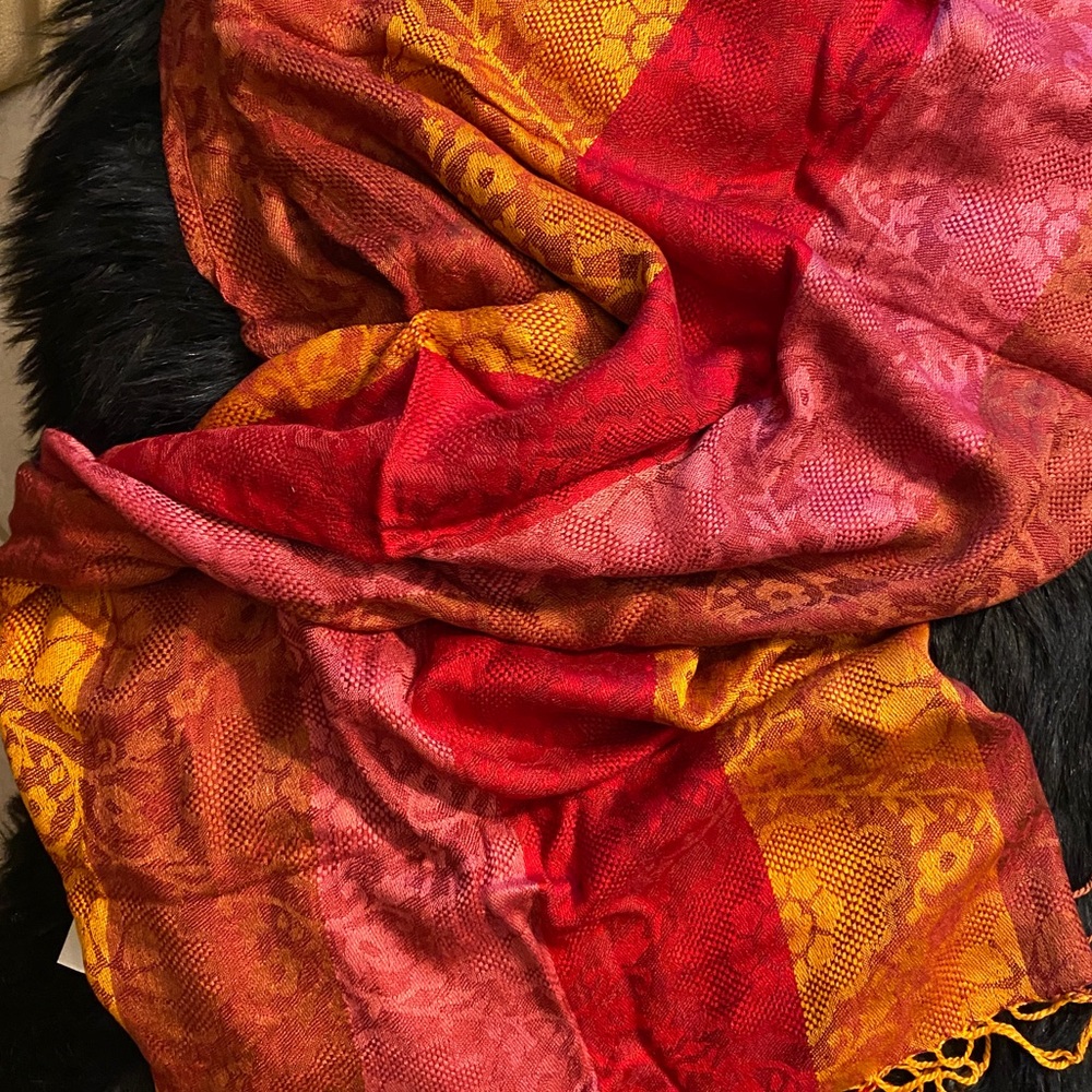 Everyday Living Summer Sunset-Hued Shawl/Wrap! 🌺